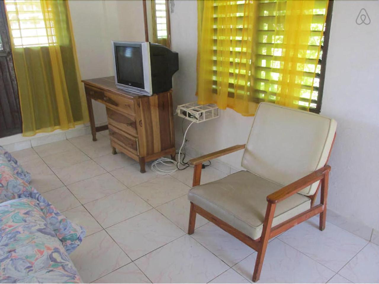 Paradise Brandon Hill Guest House Montego Bay Exterior foto